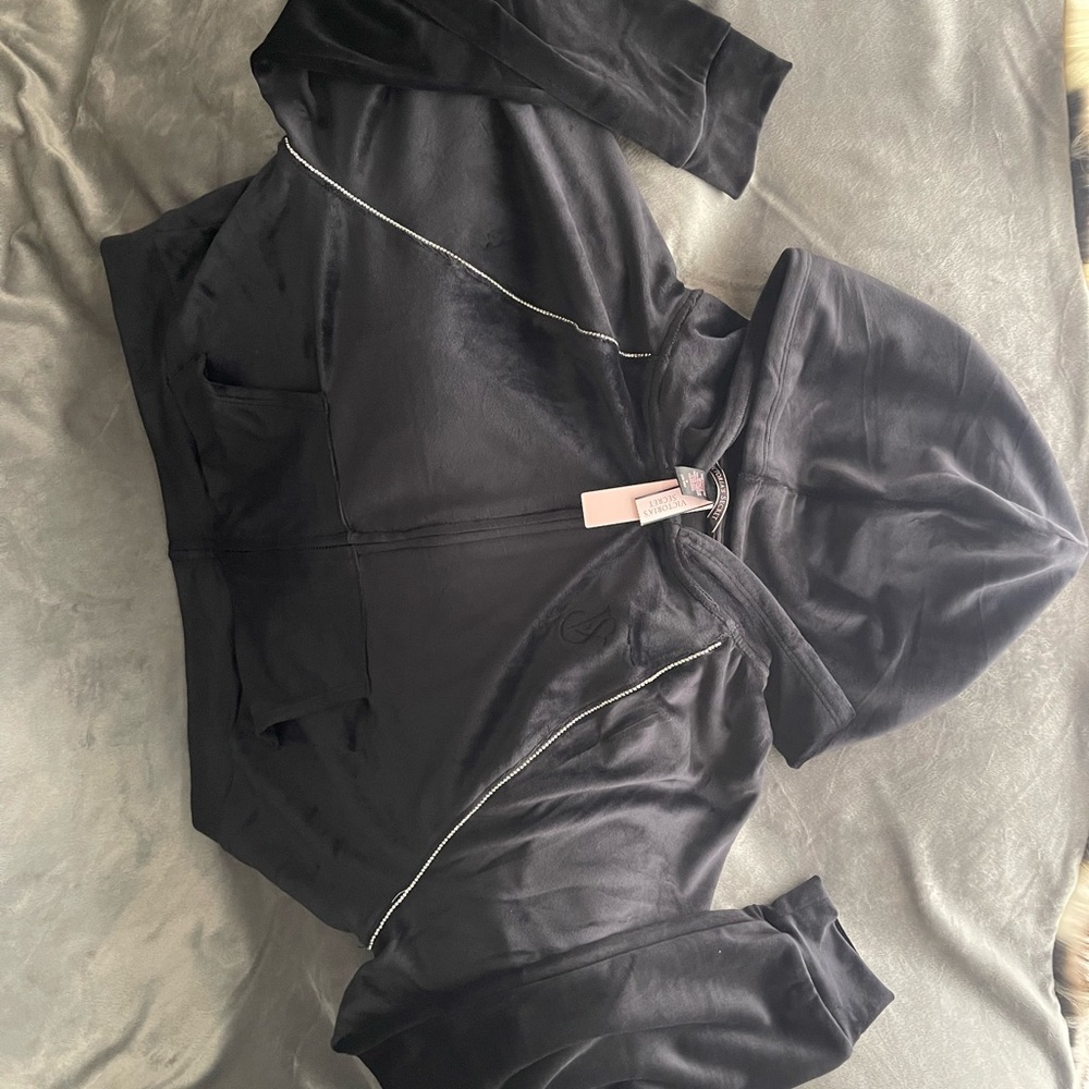 Victoria Secret Diamant inset Velour Jogger size M